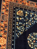 Dettaglio della tessitura del tappeto Pechino cinese in lana su cotone