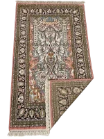 Tappeto Agra indiano in seta su cotone, 158 × 93 cm, fronte con dettaglio del retro