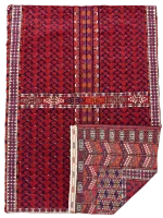 Tappeto Baluchi persiano rosso, 156 × 120 cm, fronte con dettaglio del retro